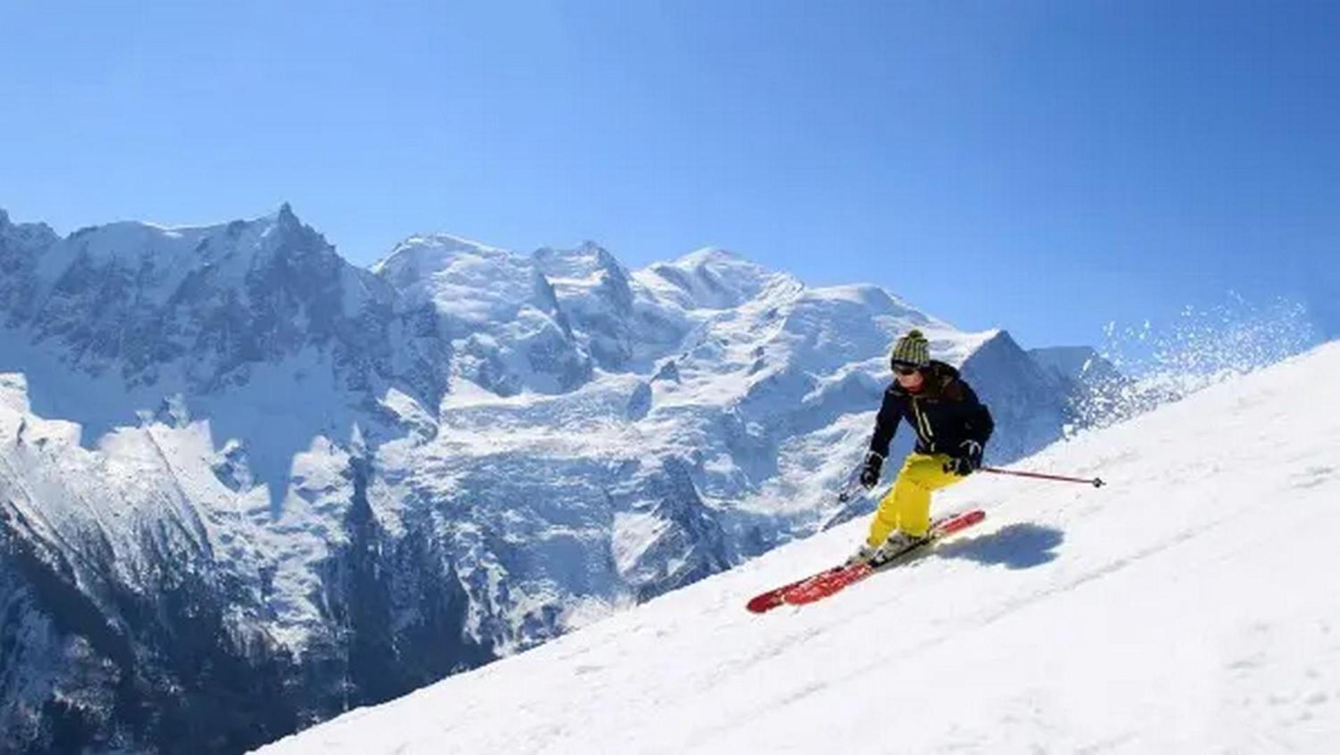 Apartment Capucin - A 3 Bedroom Chamonix Mountain Loft Exterior photo