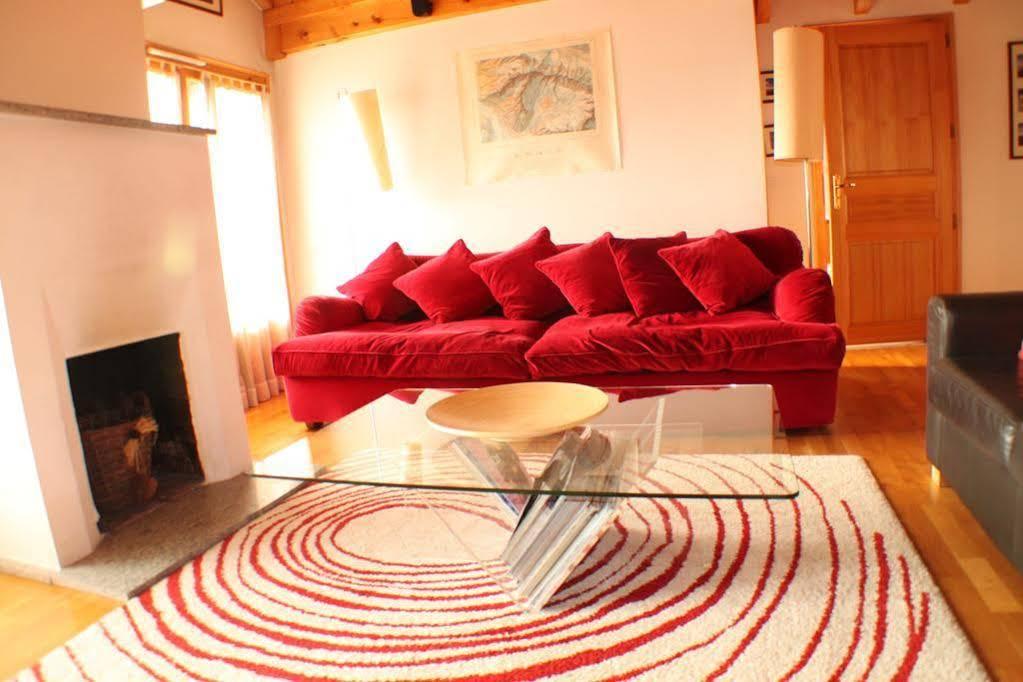 Apartment Capucin - A 3 Bedroom Chamonix Mountain Loft Exterior photo